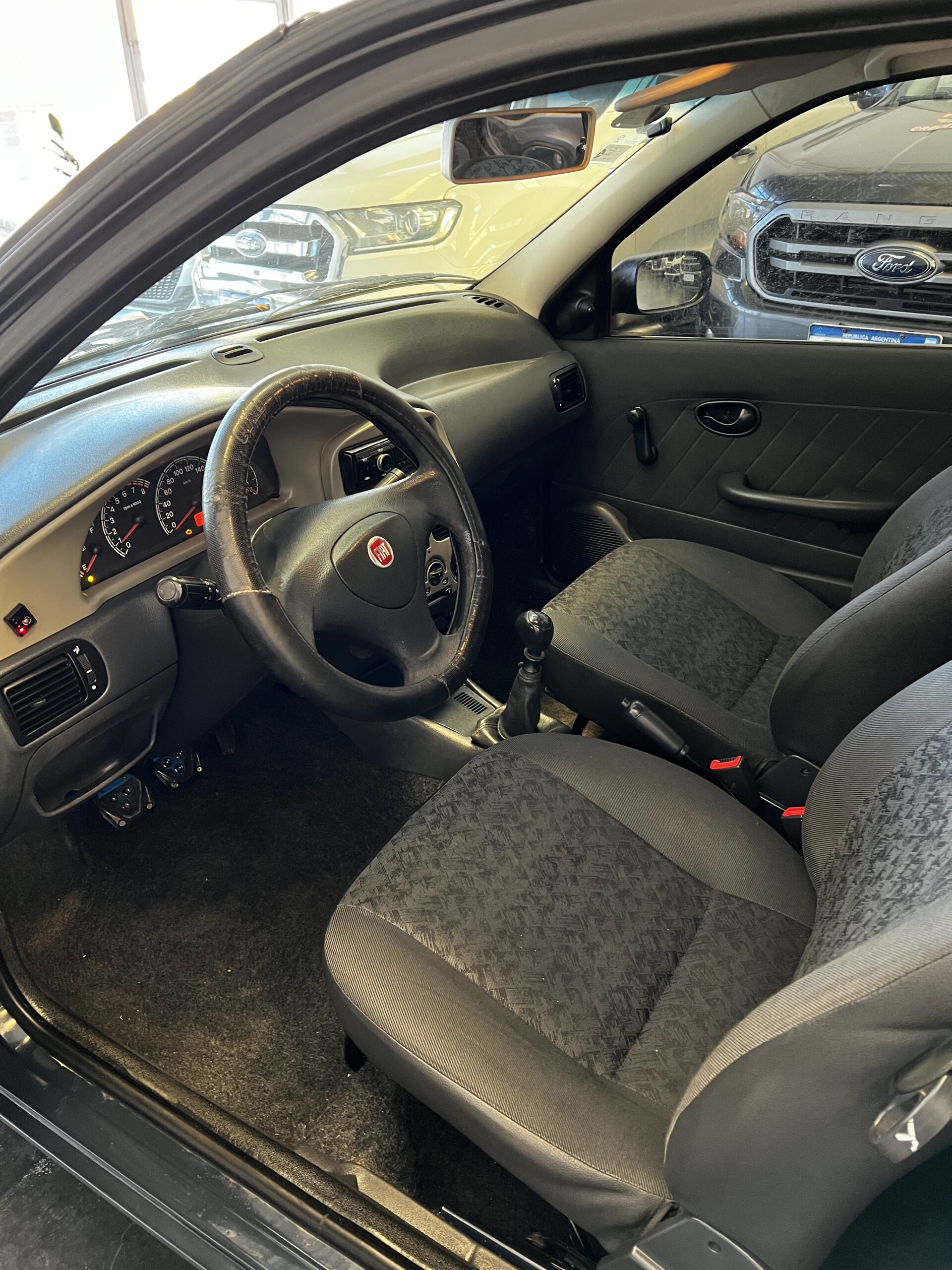 
								FIAT PALIO Fire 1.4 GNC full									