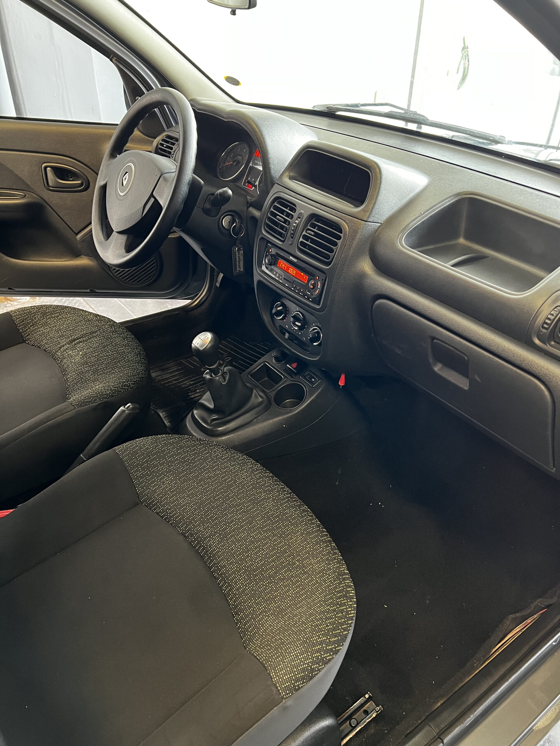 
								Renualt Clio 1.2 Confort Plus 5p full									