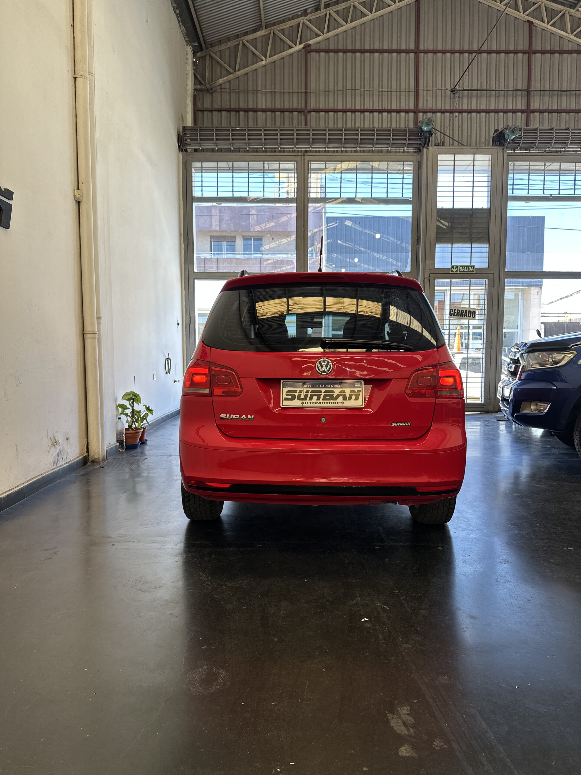 
								VOLKSWAGEN SURAN TRENDLINE 1.6 full									