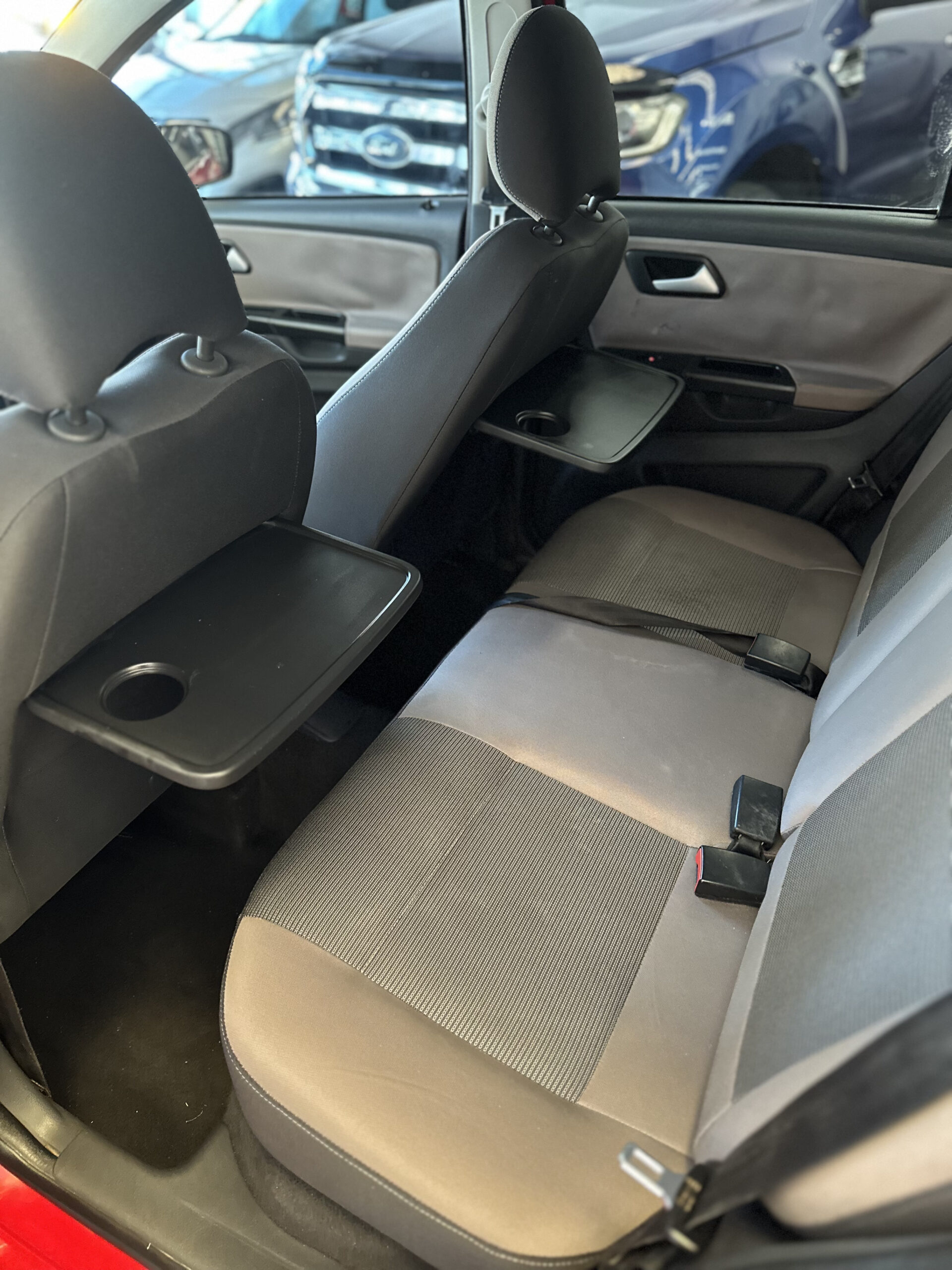 
								VOLKSWAGEN SURAN TRENDLINE 1.6 full									