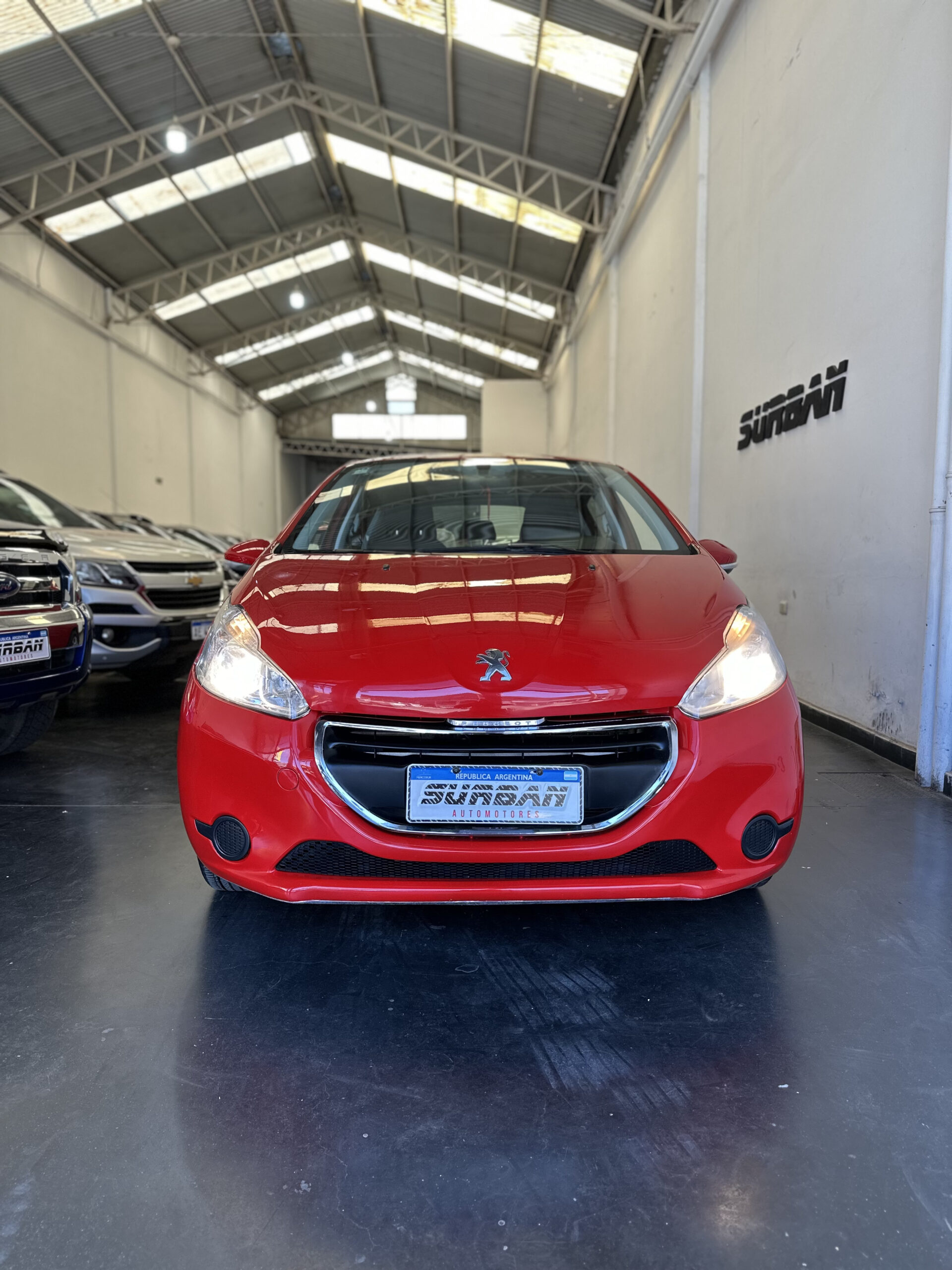 
								PEUGEOT 208 1.5 Active 5p full									