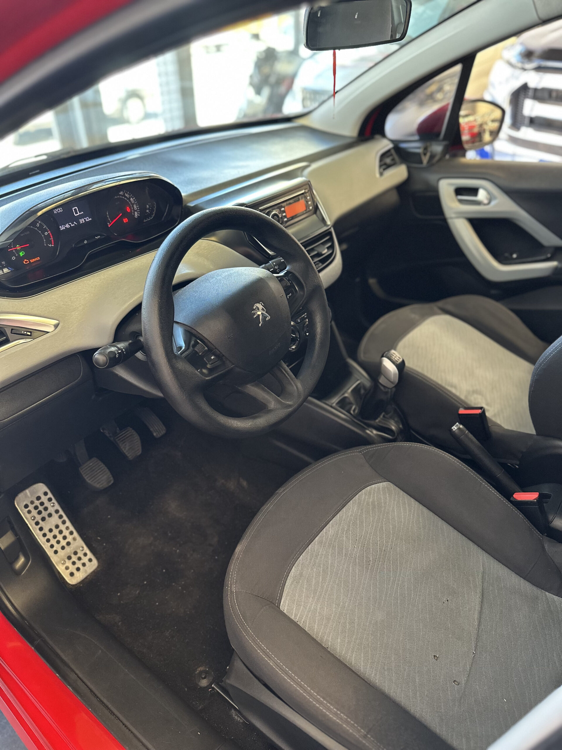 
								PEUGEOT 208 1.5 Active 5p full									