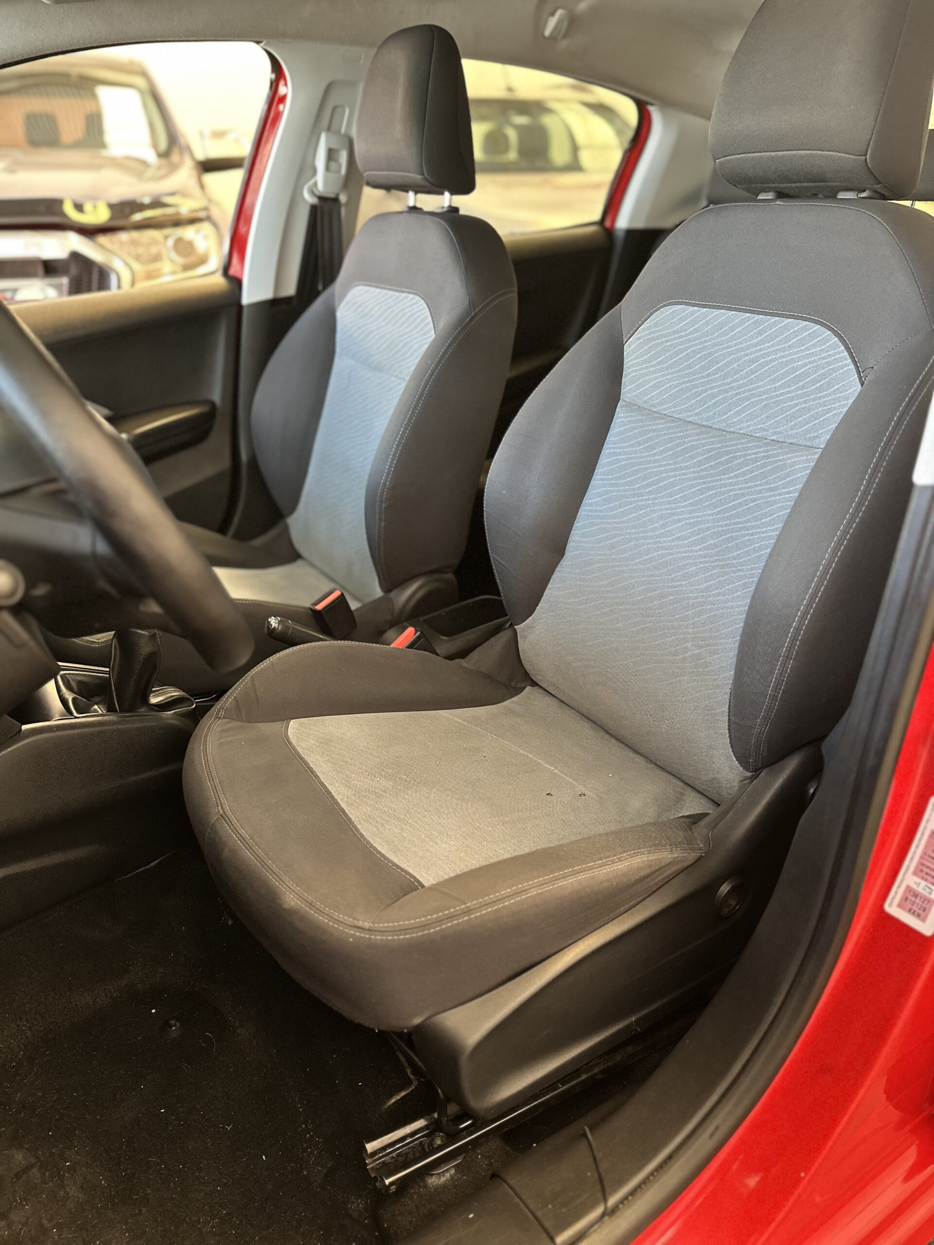 
								PEUGEOT 208 1.5 Active 5p full									