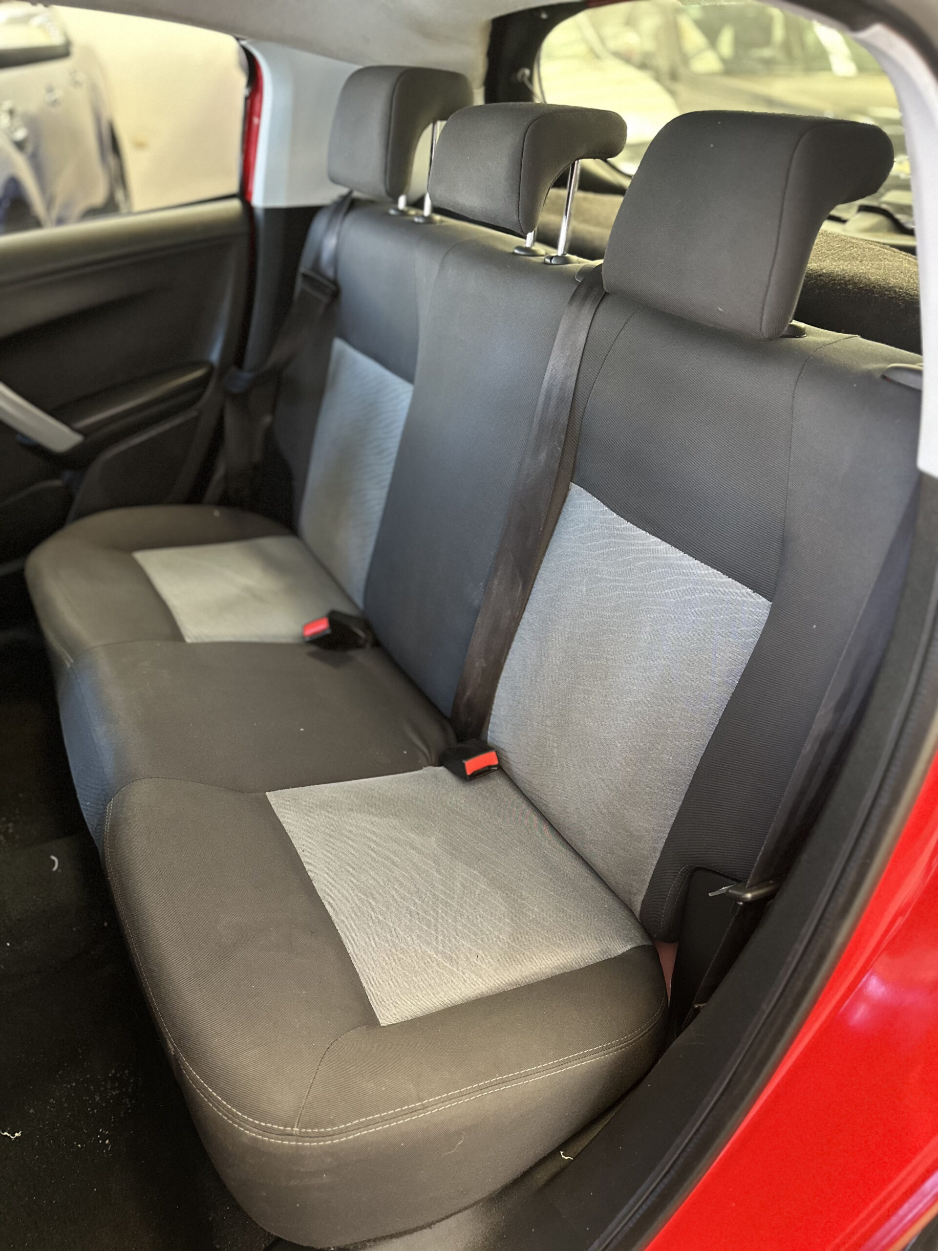 
								PEUGEOT 208 1.5 Active 5p full									