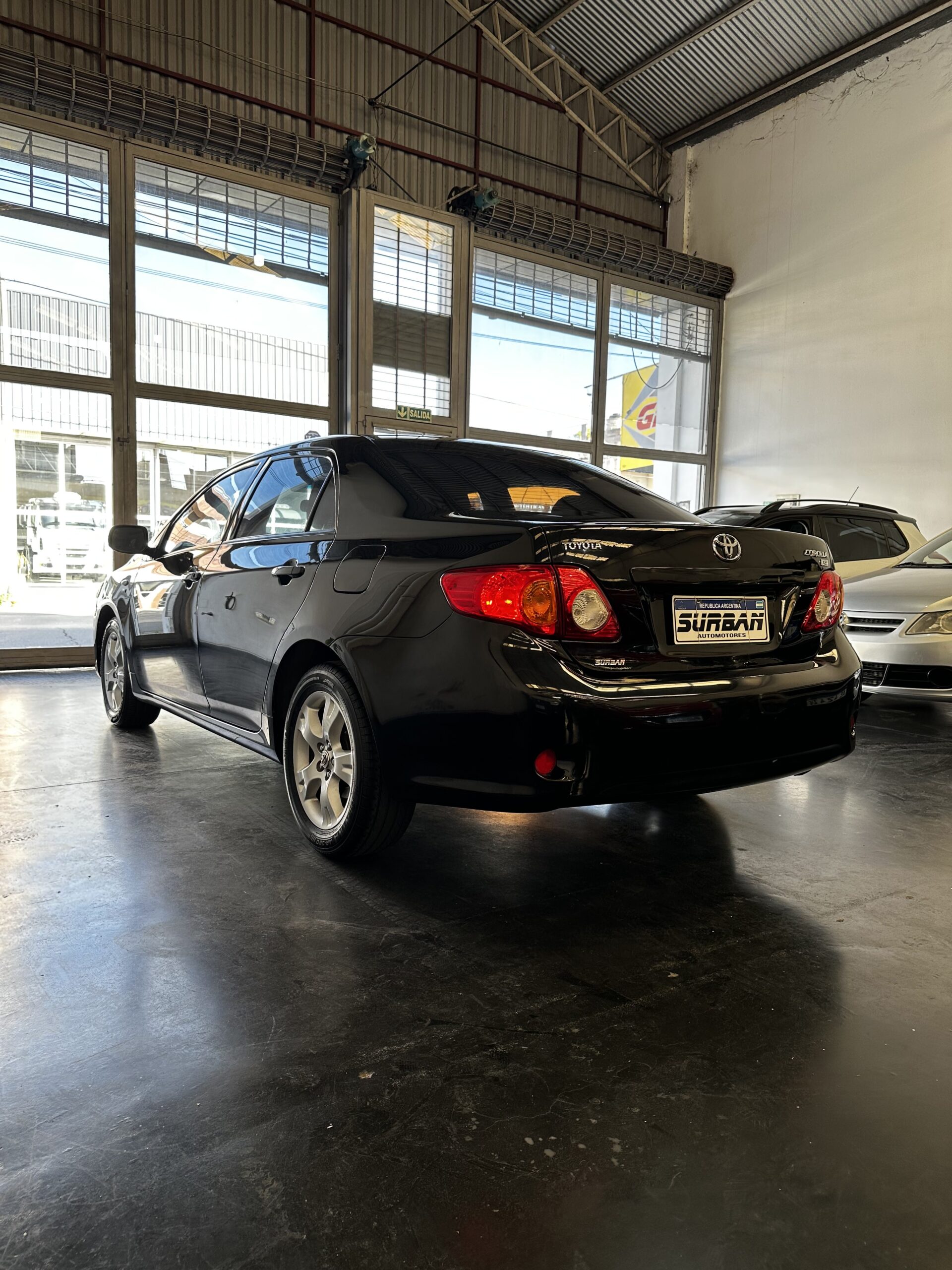 
								TOYOTA COROLLA 1.8 XEI Mt full									