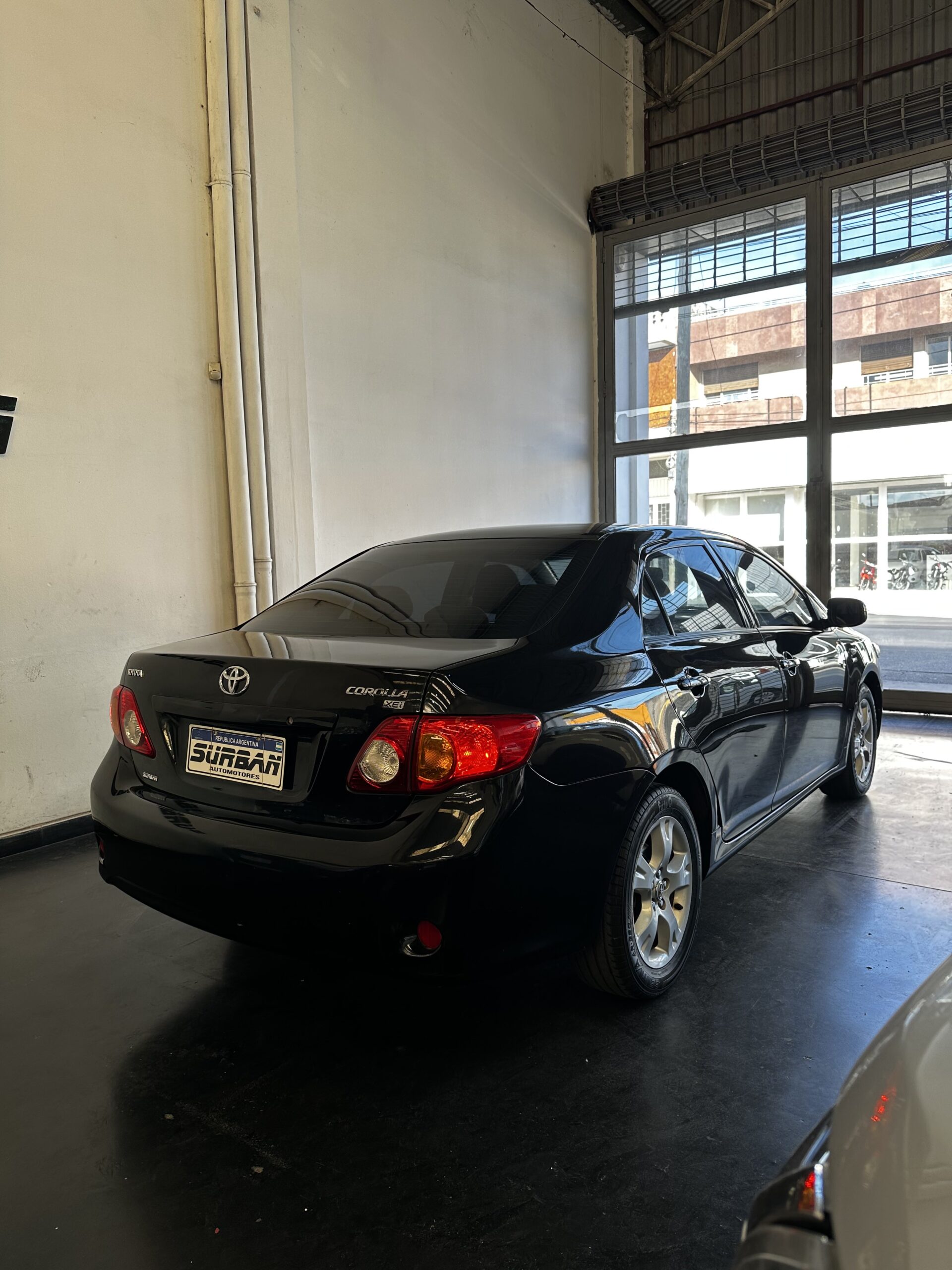 
								TOYOTA COROLLA 1.8 XEI Mt full									