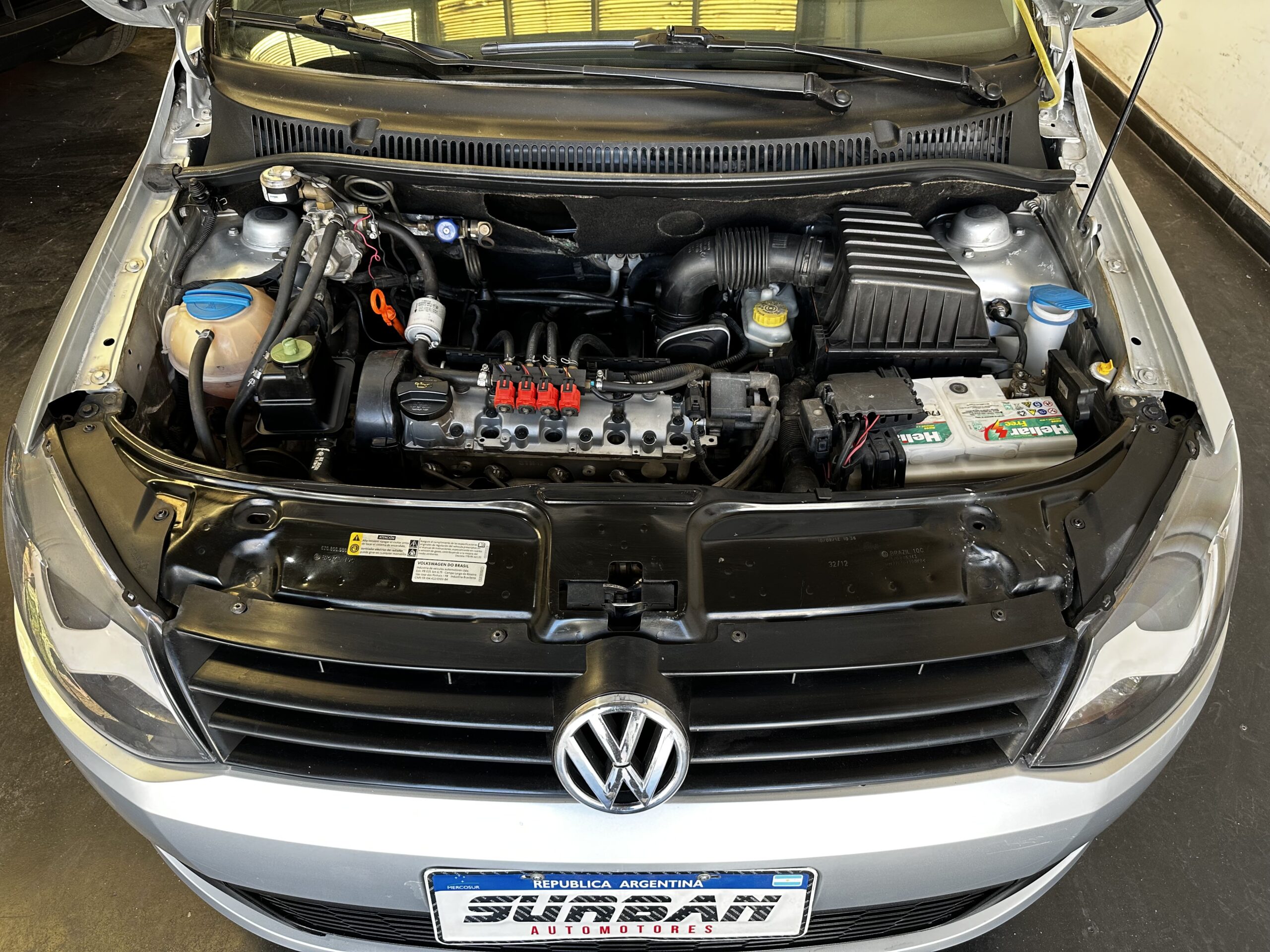 
								VOLKSWAGEN FOX 1.6 Trendline 3P full									