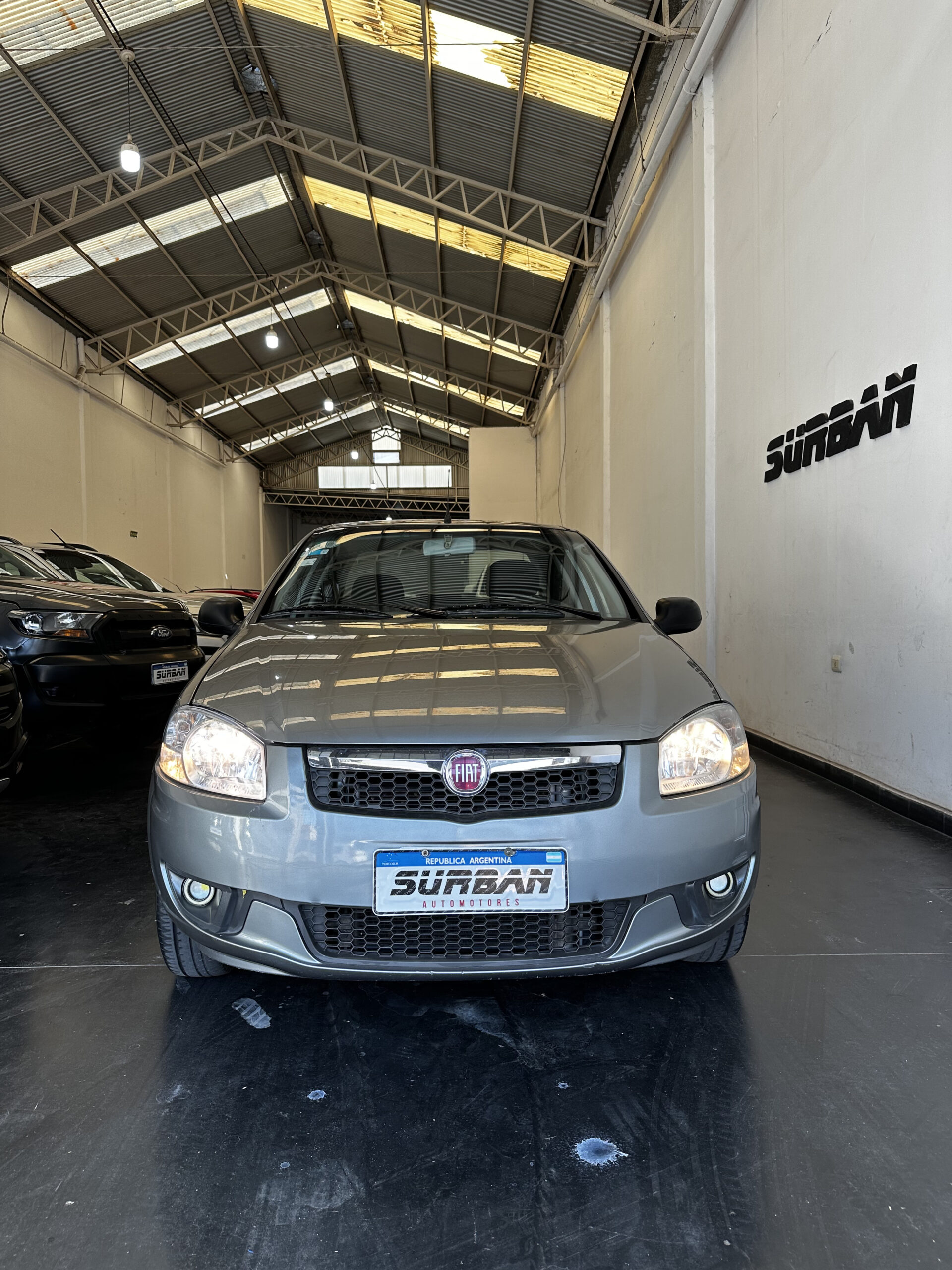 
								FIAT SIENA 1.4 GNC full									