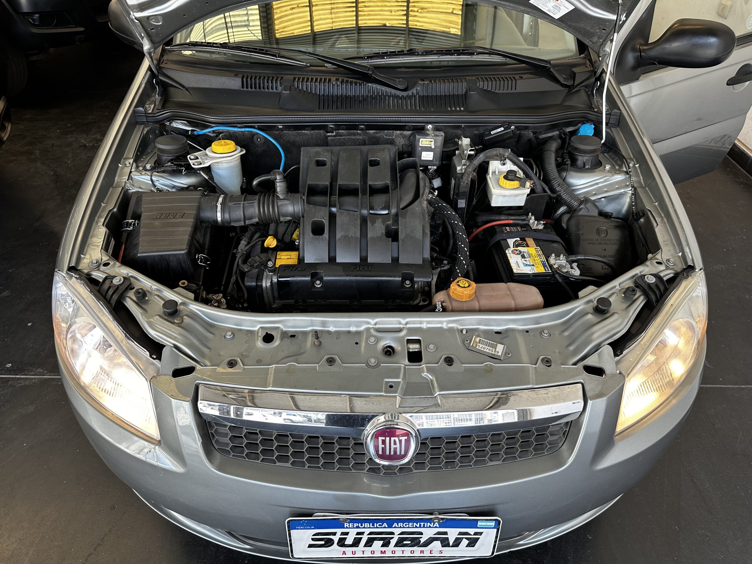 
								FIAT SIENA 1.4 GNC full									