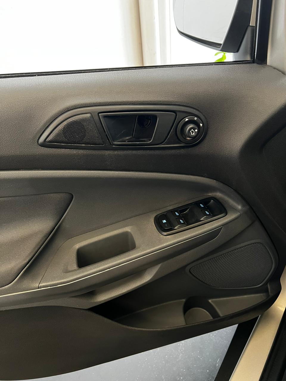 
								ECOSPORT 2.0 SE 5P full									