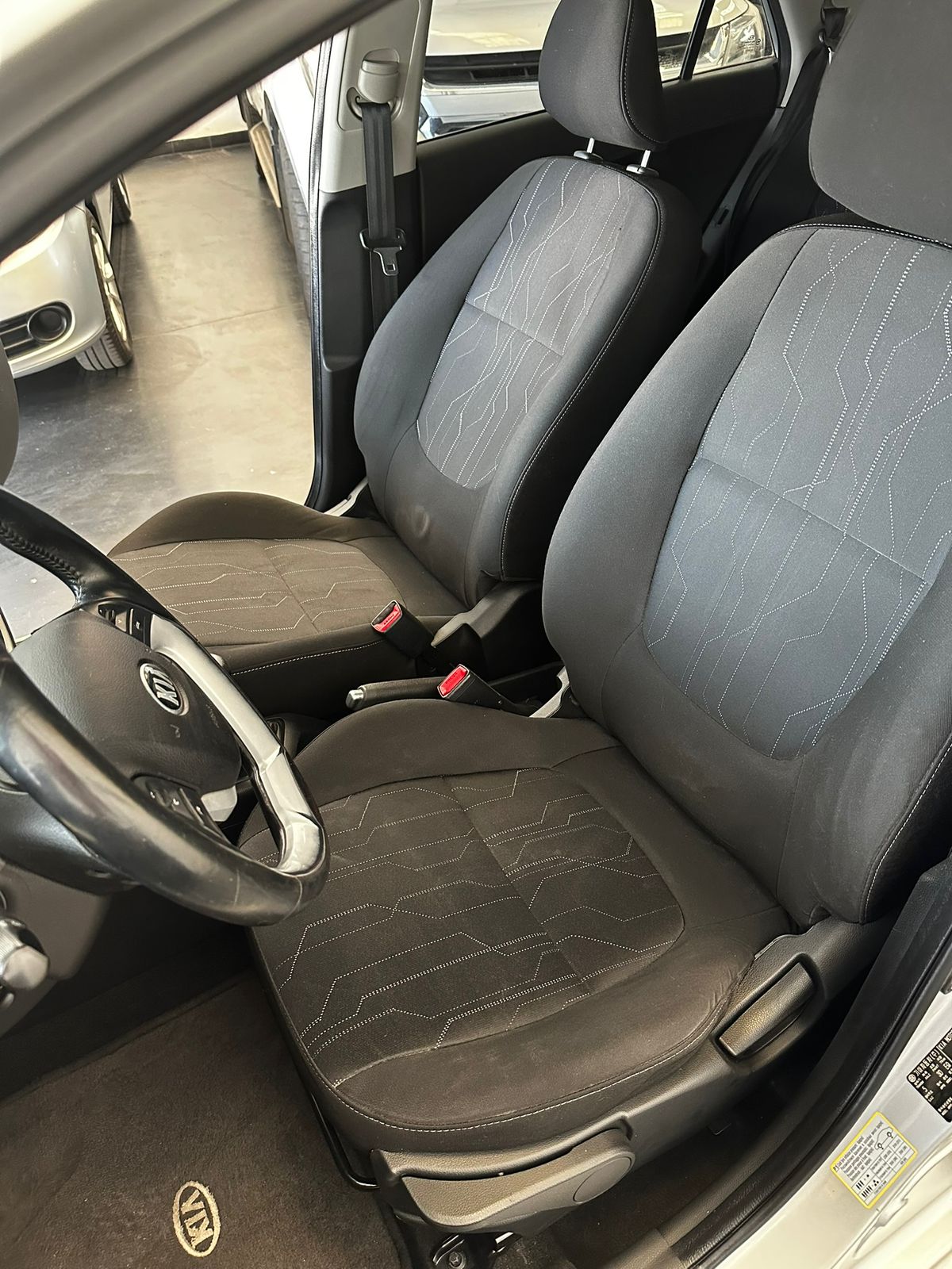 
								KIA PICCANTO 1.2 EX full									