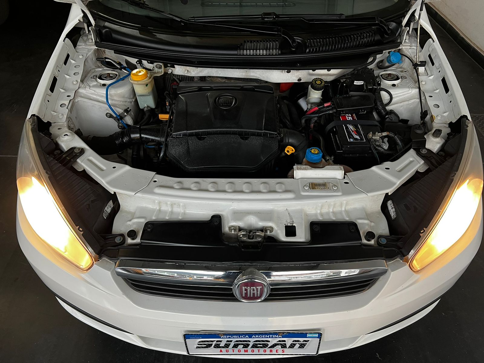 
								FIAT GRAN SIENA 1.6 Essence full									