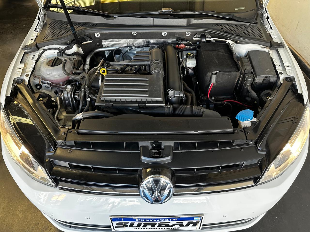 
								Volkswagen Golf 1.4 Tsi Bluemotion Confortline full									