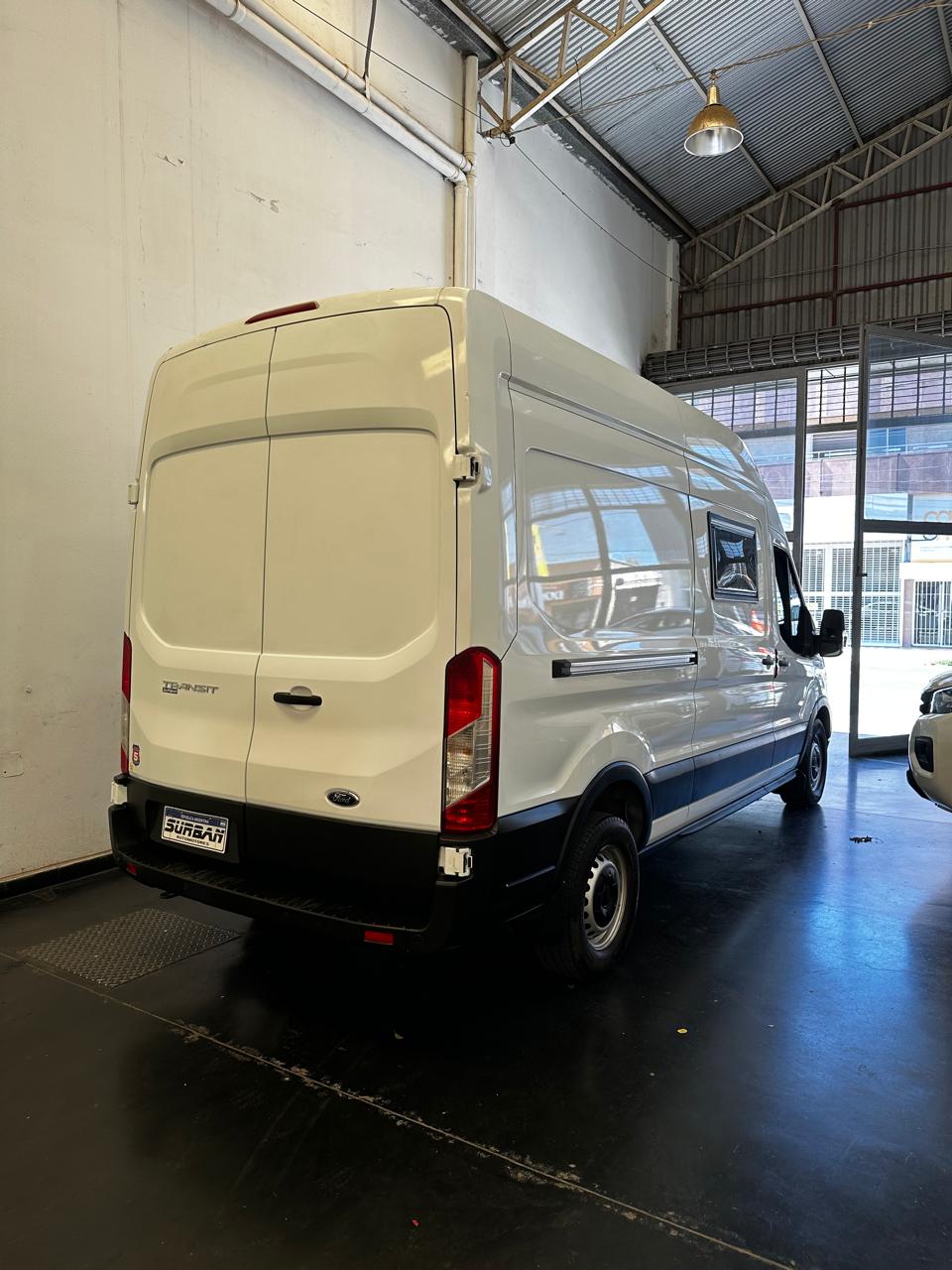 
								Ford Transit 2.2 Tdi Furgón Largo full									