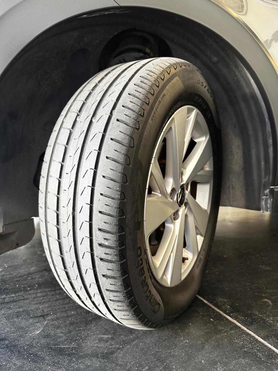 
								Volkwagen Nivus 1.0 Tsi 200 Confortline AT full									