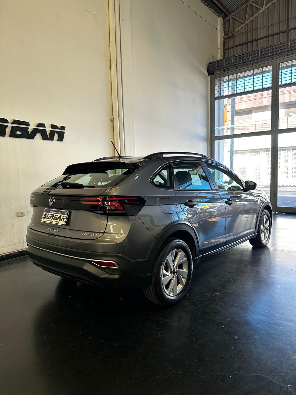 
								Volkwagen Nivus 1.0 Tsi 200 Confortline AT full									