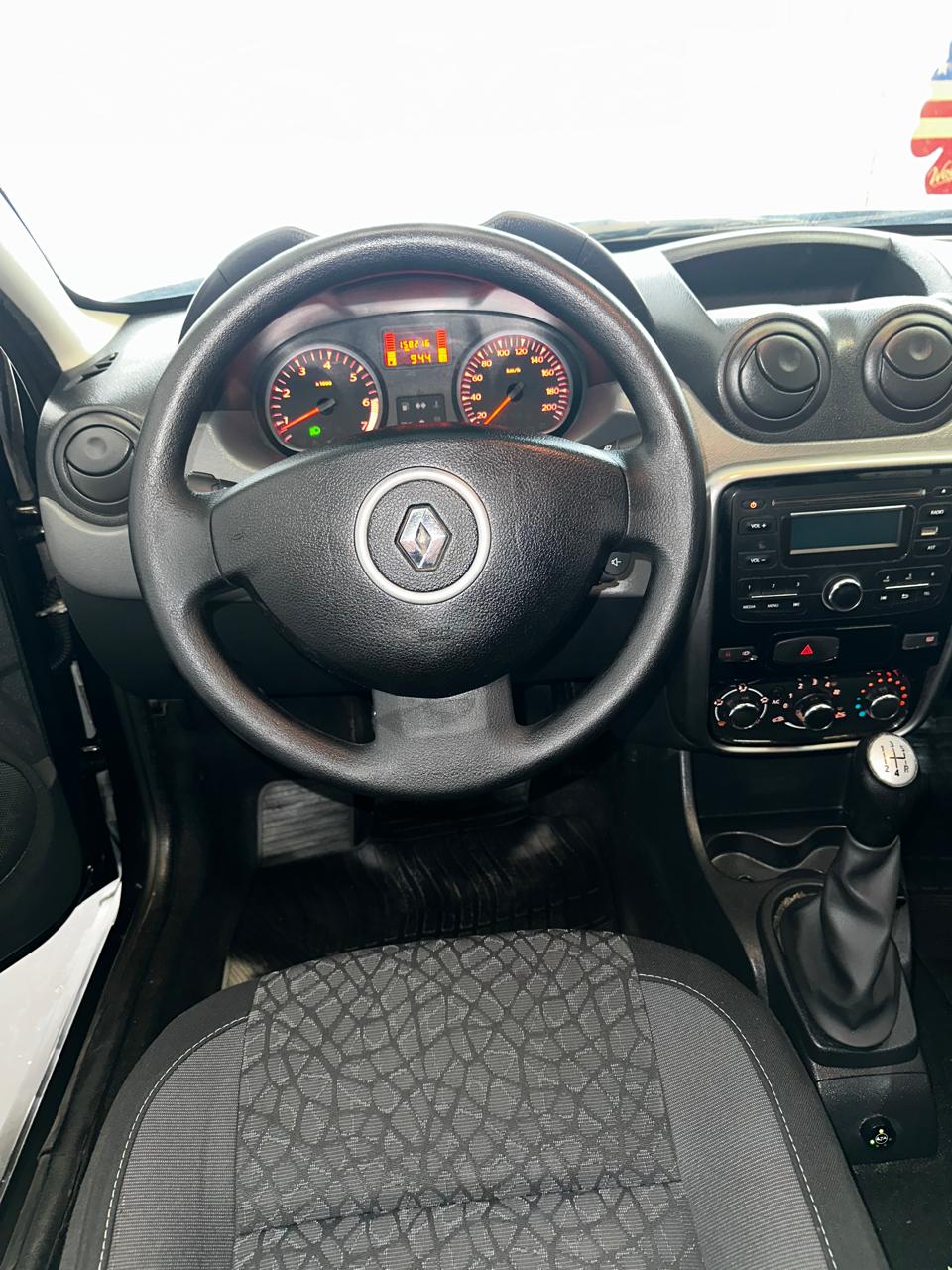 
								Renault Duster 1.6 GNC Confort full									