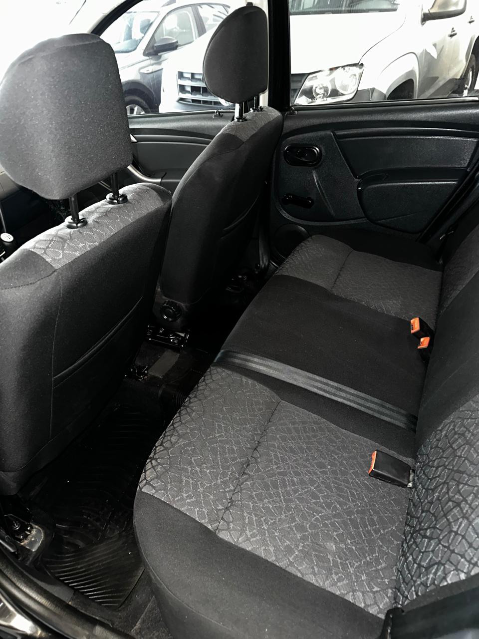 
								Renault Duster 1.6 GNC Confort full									