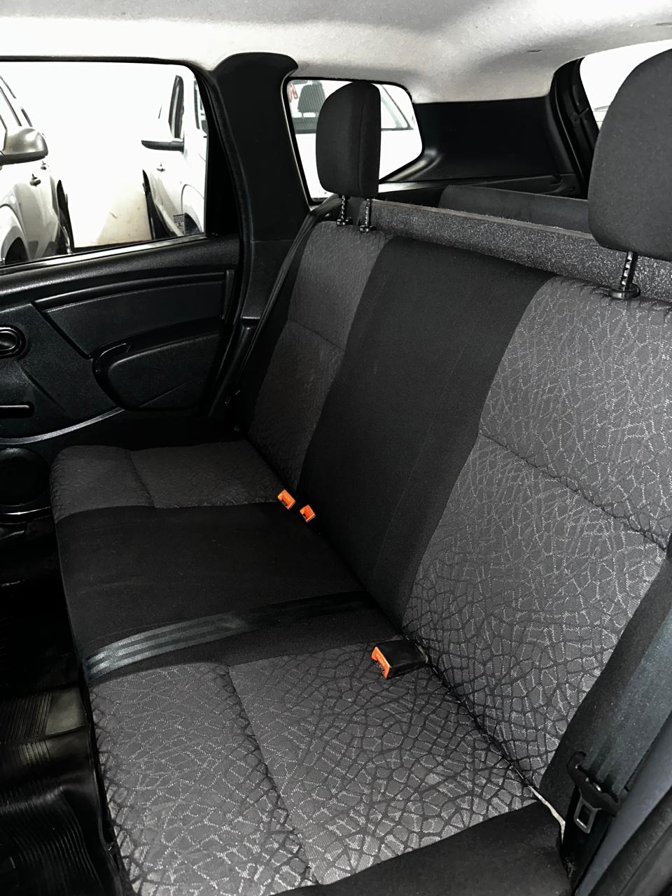 
								Renault Duster 1.6 GNC Confort full									